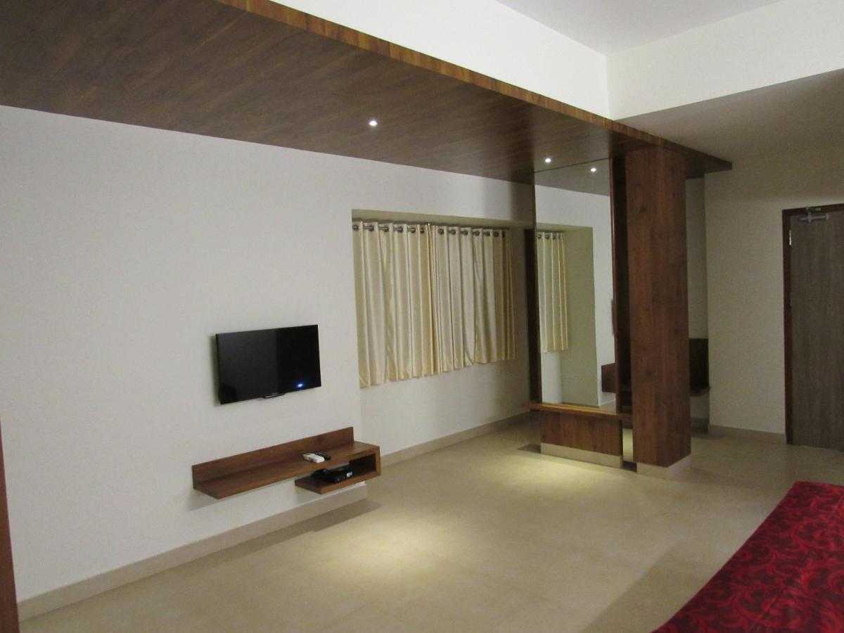 فندق Palguni Residency حسن المظهر الخارجي الصورة