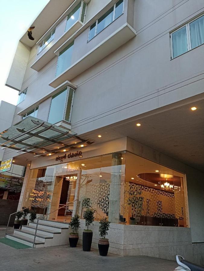 فندق Palguni Residency حسن المظهر الخارجي الصورة