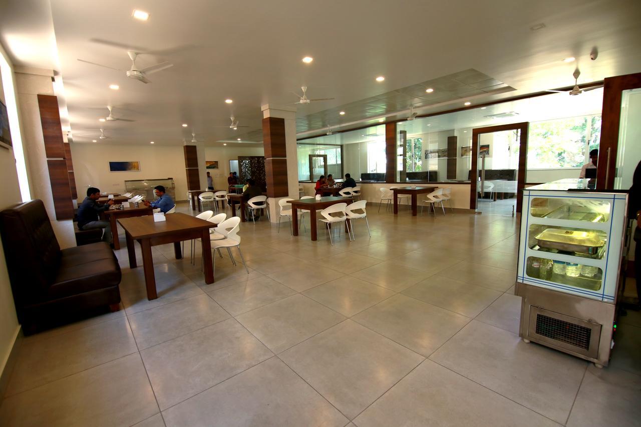 فندق Palguni Residency حسن المظهر الخارجي الصورة